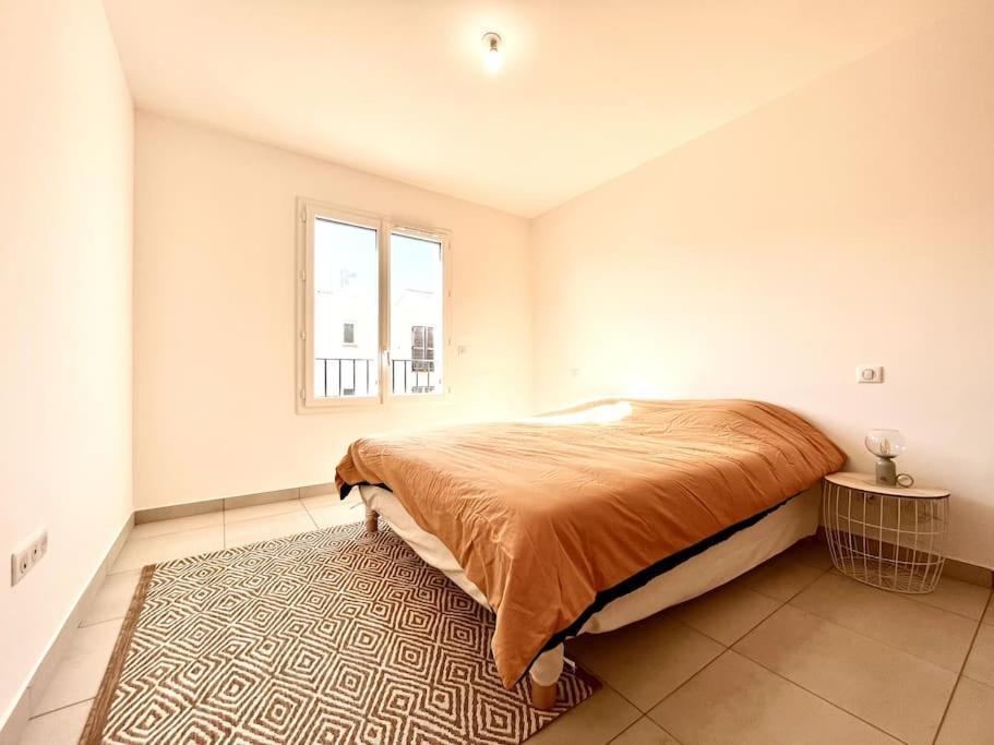Appartement Neuf Avec Terrasse Сен-Флоран Екстер'єр фото